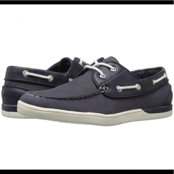 Report Bobbiee Navy Boat Shoe - Picture 1 of 4